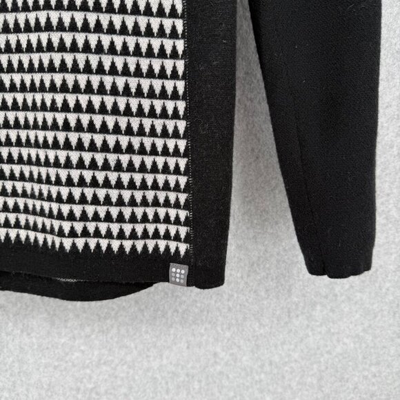 Title Nine Super Power Quarter Zip Sweater Size XS Houndstooth Geo Merino Wool - Picture 3 of 12